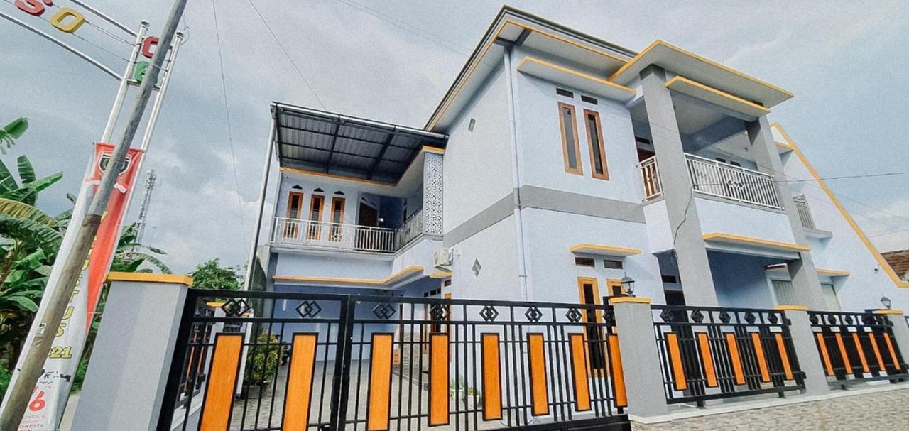 Gendingan Griya Mbak Tafik Syariah酒店 外观 照片
